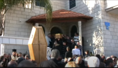   من أرشيف يافا 48 - فيديو: جنازة السيد جابي قديس رئيس الجمعية الخيرية الأرثوذكسية 